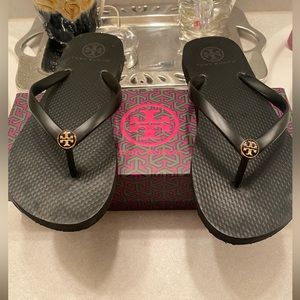Tory burch flip flops womens 8